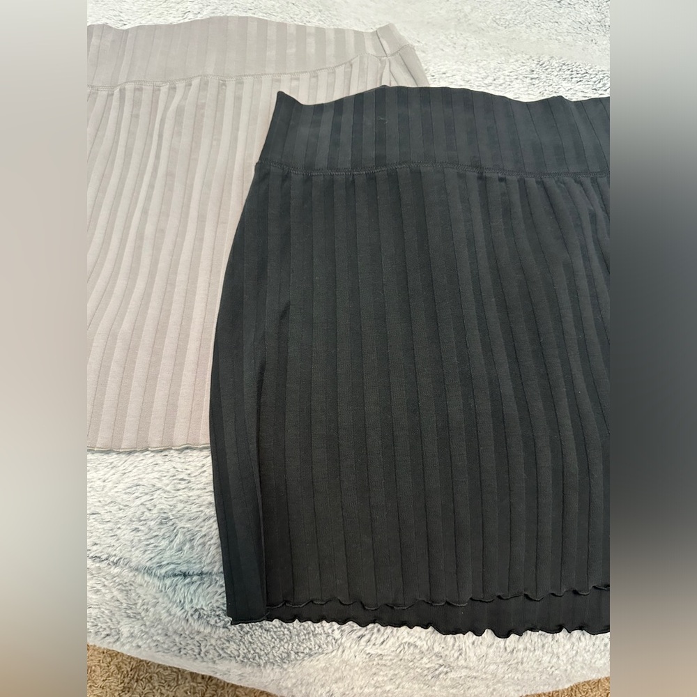 Black Ribbed Women's Skirt set of 2